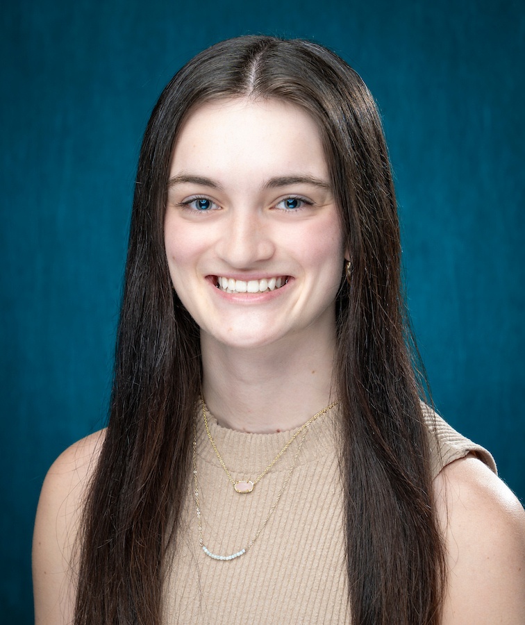 Payton loden headshot